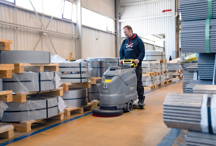 Karcher BD 50/50 C Bp Pack Classic Scrubber Drier - Image 3