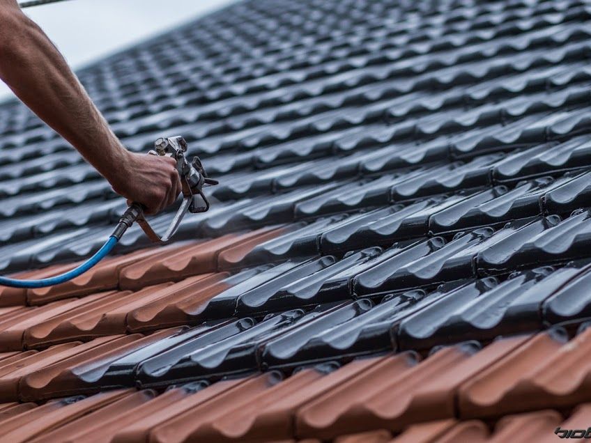 Acrylic liquid waterproofing solution for sealing metal roofs in Kenya